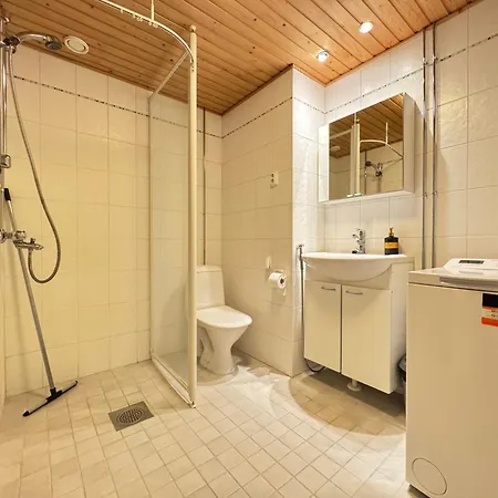 Saunallinen Kaksio Lutakossa -huippusijainti! Apartamento